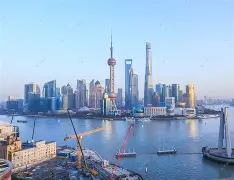 开云体育在线入口-上海申花训练开放日，转会期主帅复盘引欢呼，欧联在即，球探报告显示潜力